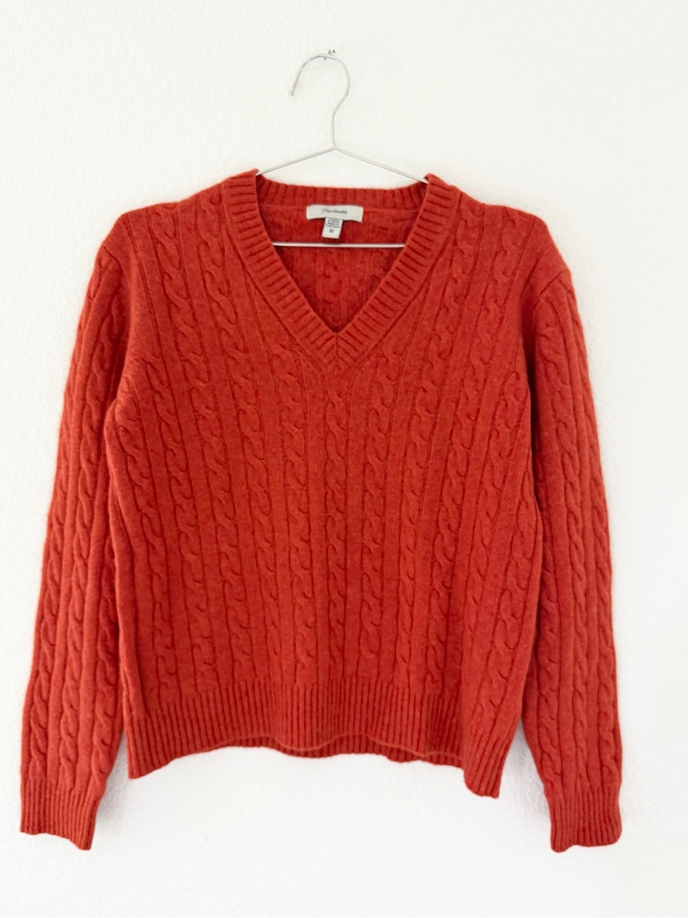 FACONNABLE Wool Cable-Knit V-Neck Sweater in Rust Orange Size M